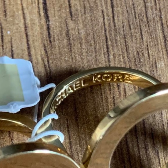 🆕 COOL Multi-Finger Ring - Picture 5 of 10